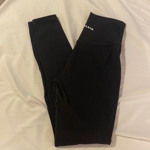 Alphalete surface path leggings